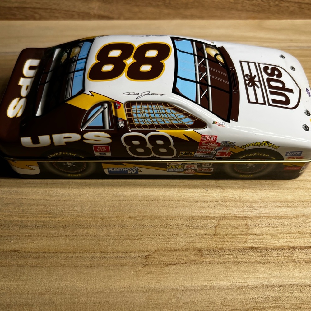 NASCAR Vintage Dale Jarrett #88 UPS Ford Taurus Collectible Car Tin